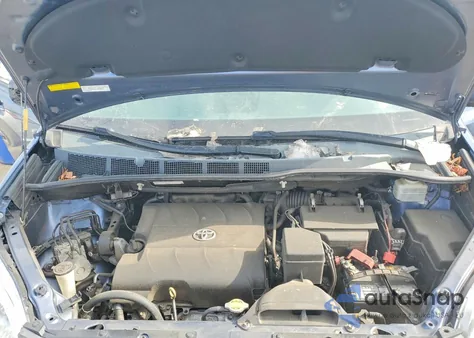 2014 Toyota Sienna Xle z USA, uszkodzony, nr VIN 5TDDK3DC8ES072456